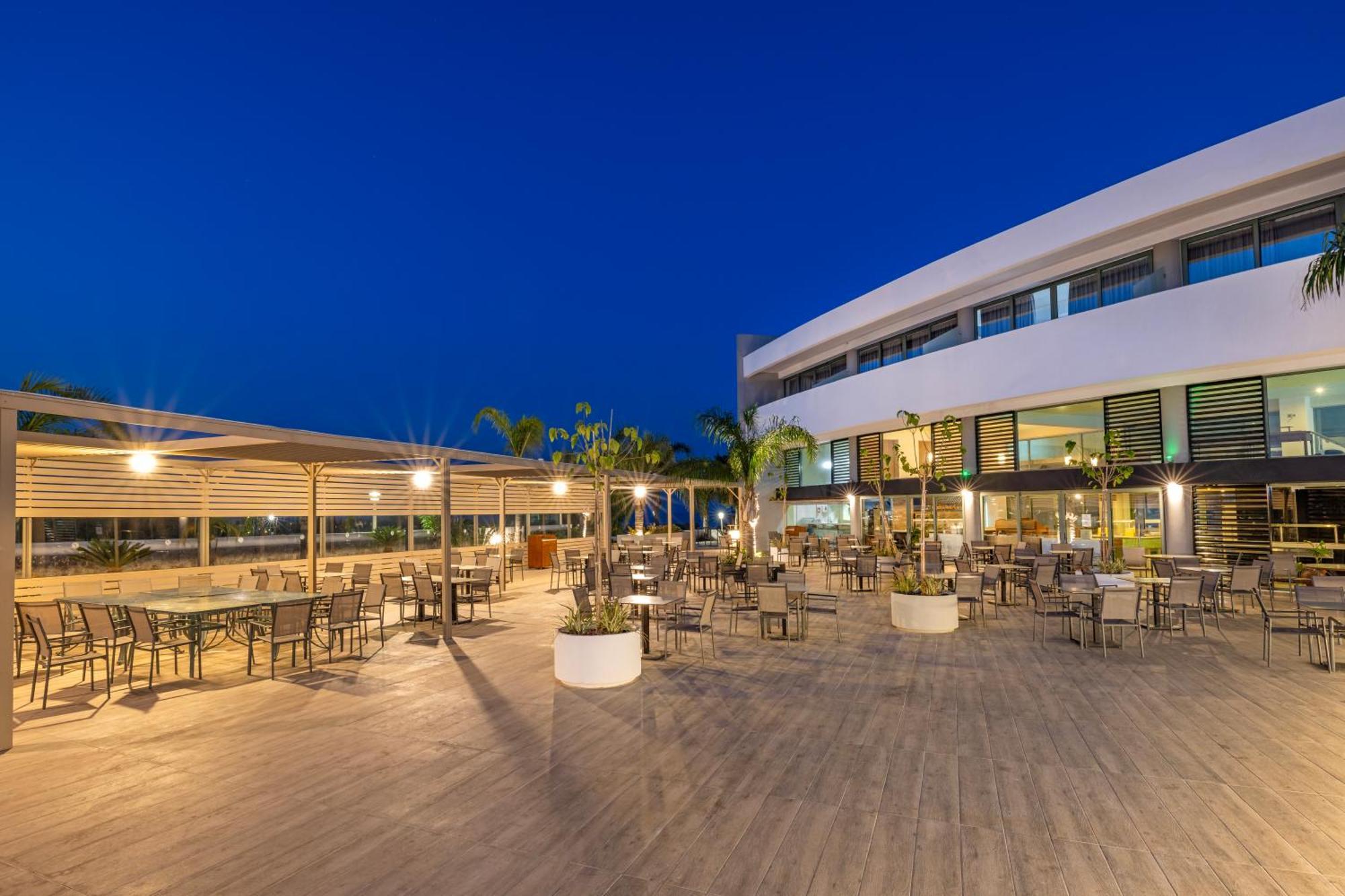 Virginia Family Resort Kallithéa Екстериор снимка