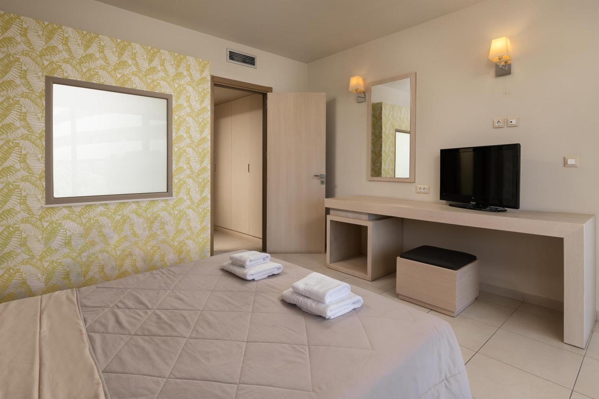 Virginia Family Resort Kallithéa Екстериор снимка